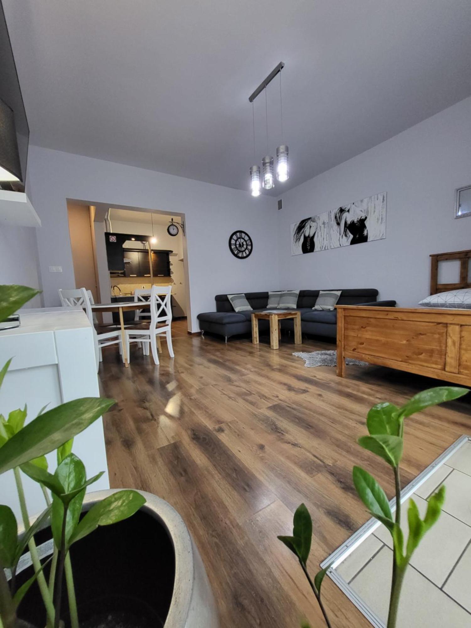 Podkowa Otel Myślenice Dış mekan fotoğraf